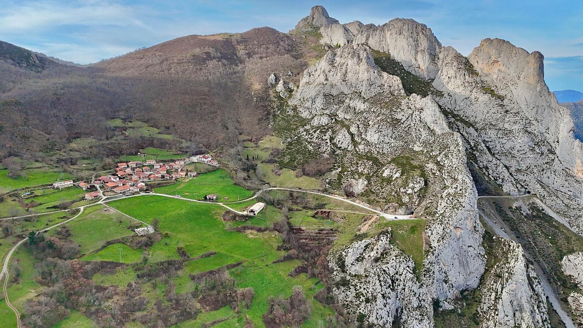 Hotel Rural El Sestil Dobres Kültér fotó