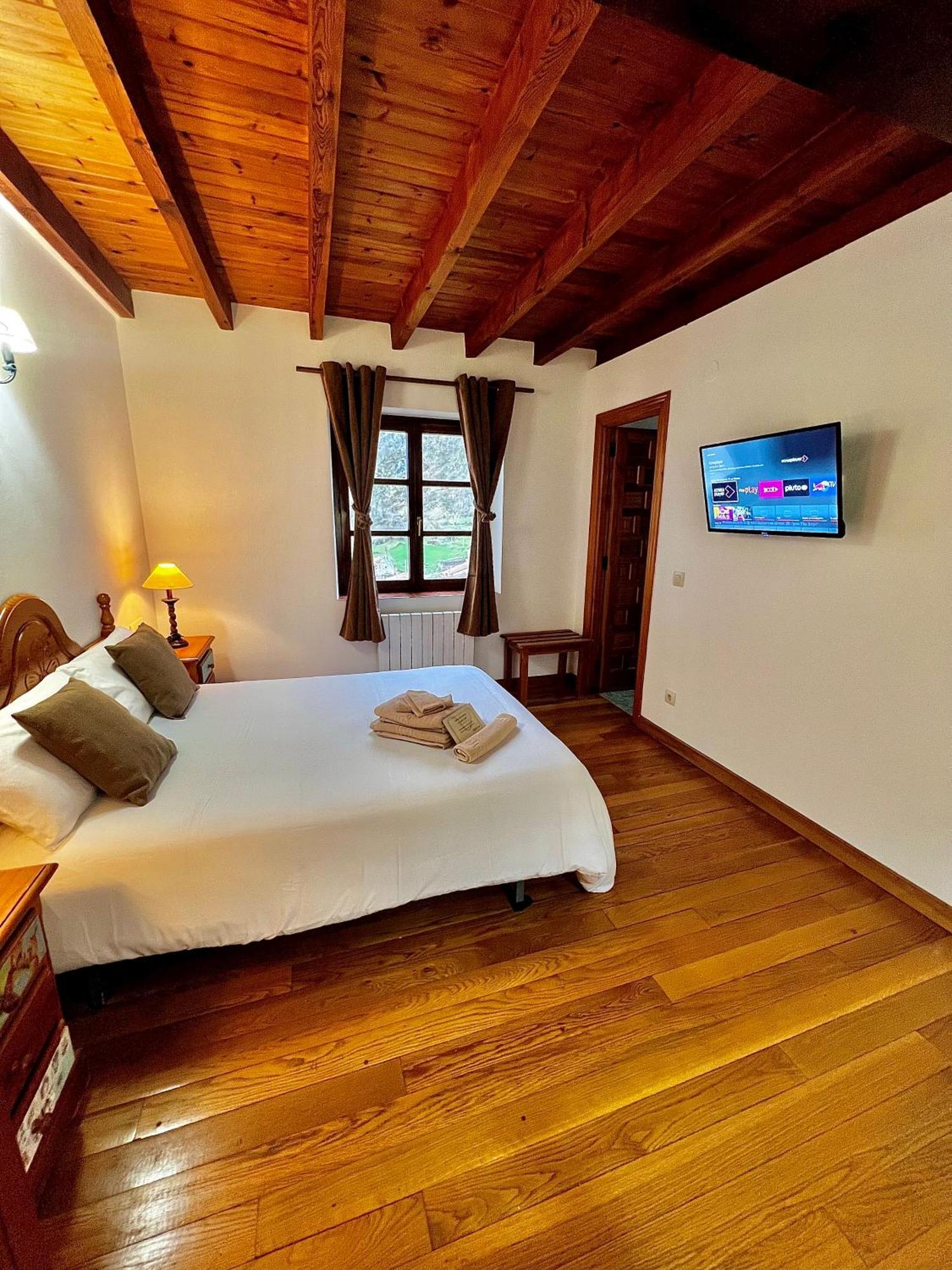 Hotel Rural El Sestil Dobres Kültér fotó